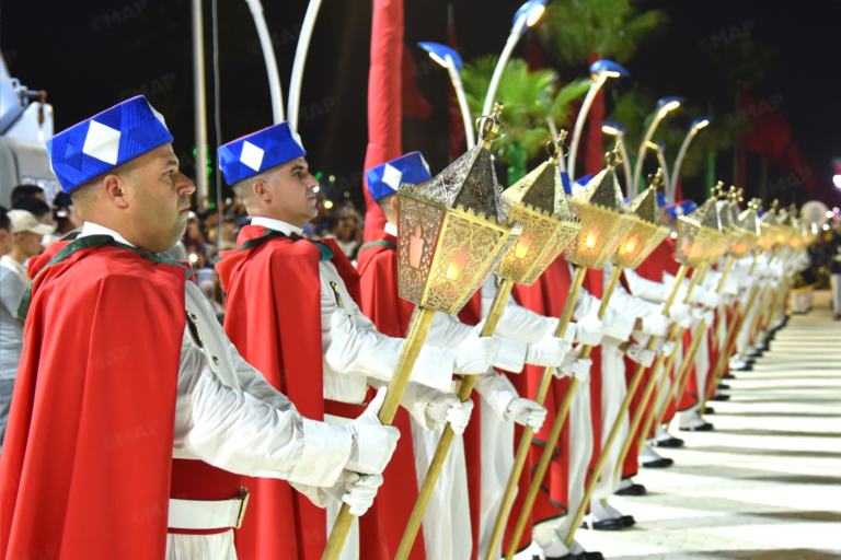 عيد الشباب .. طواف المشاعل يضيء سماء مدينتي المضيق وتطوان في استعراض احتفالي بديع