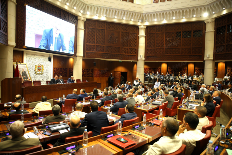 مشروع القانون المالي 2027.. التدابير الضريبية المقترحة تستهدف دعم الأجراء من الطبقة المتوسطة بالقطاعين العام والخاص